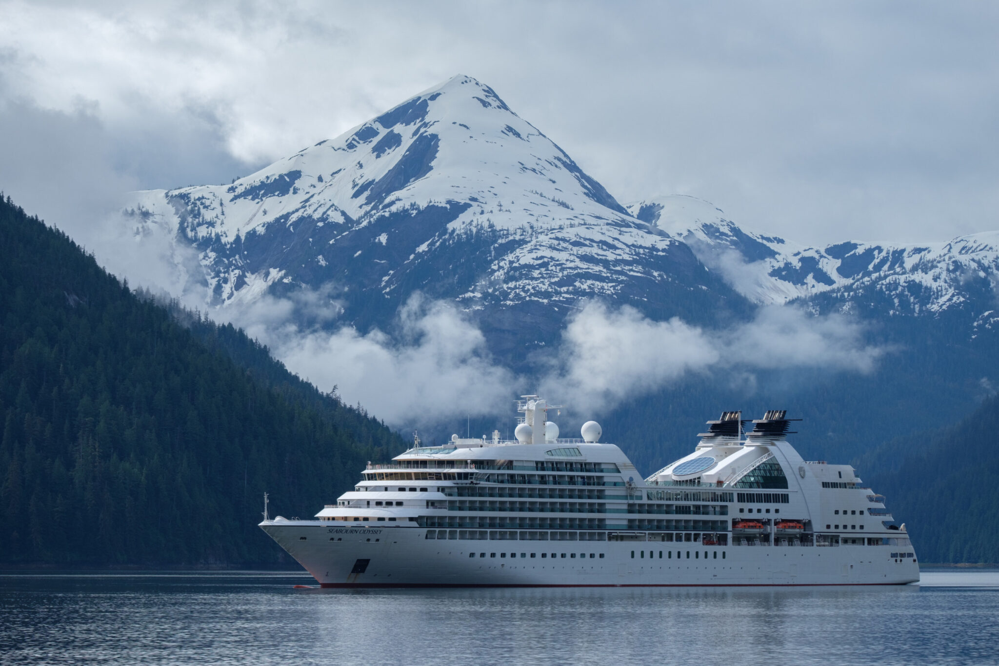 Seabourn kicks off 2024 Alaska Season, with immersive, ultra-luxury voyages in the last frontier