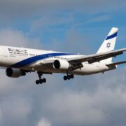 Israel's El Al shows a second-quarter net profit of USD 147 million