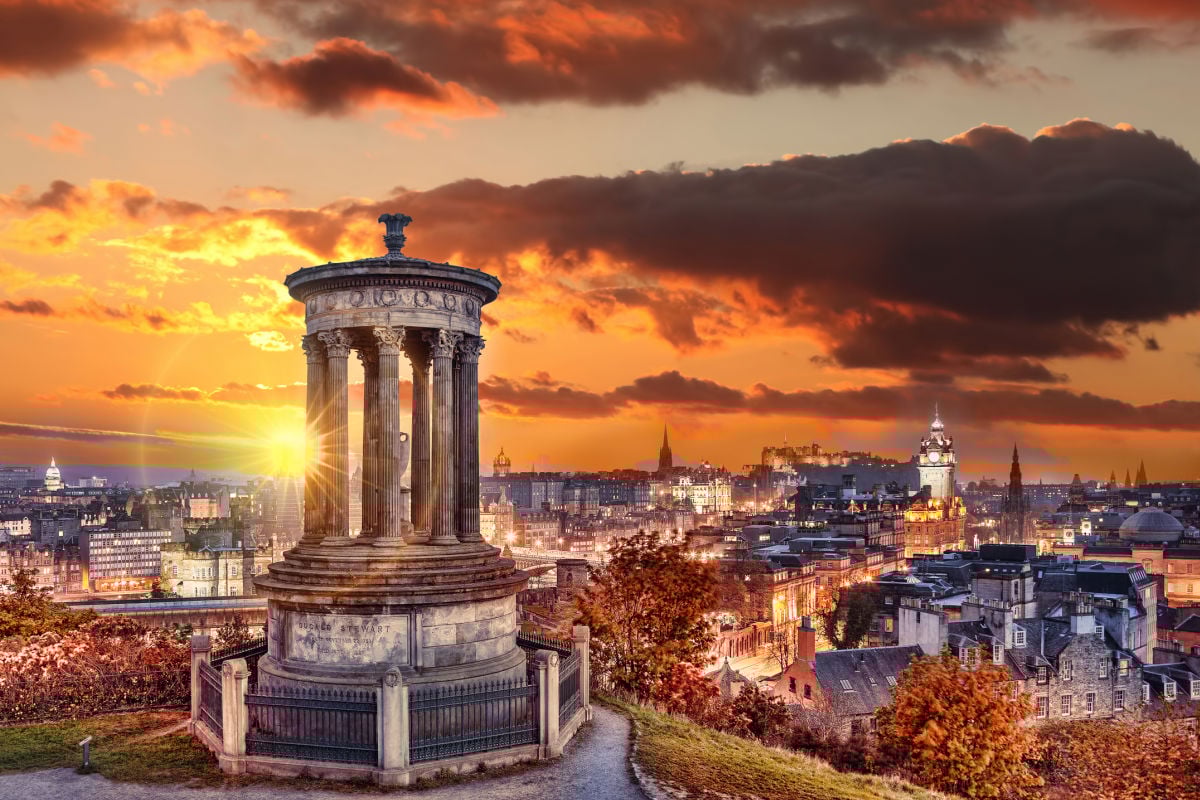 Move Over London! This Timeless City With Free Attractions Named UK’s Top Fall Destination