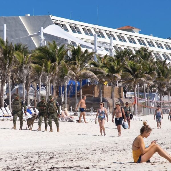 U.S. Issues New Travel Alert For Mexico To NOT Pack These 3 Items Amid Strict Border Screening