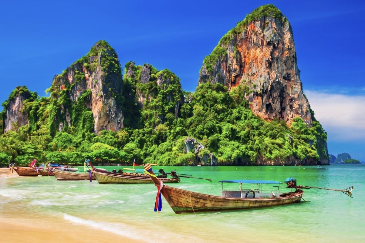 U.S. Drops Risk Level For One Of The World’s Top Tourist Destinations