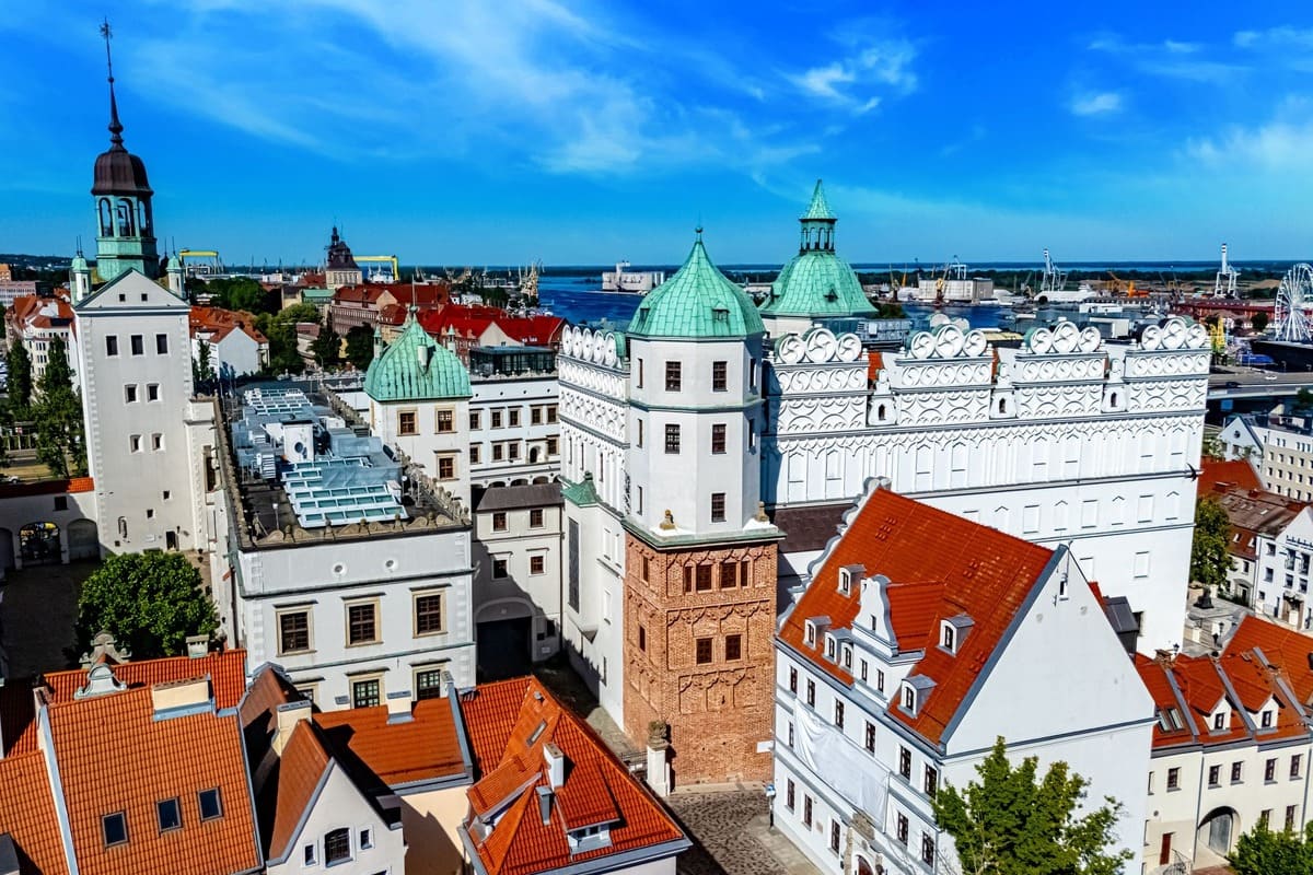 This Affordable City With A Huge Castle Is Europe’s Most Underrated Fall Getaway