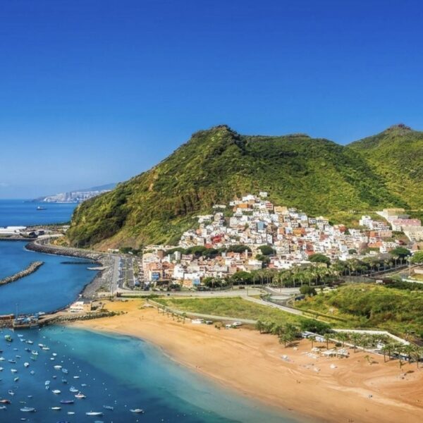 This Is The Warmest Beach Getaway In Europe This Winter With $3 Wines, Golden Sand Beaches, And Ancient Colonial Vibes
